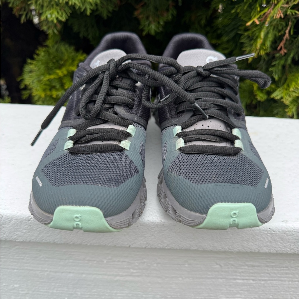 On Cloud 5 Women’s Running Shoes - Magnet/Aloe - Size 6.5 - Picture 5 of 8